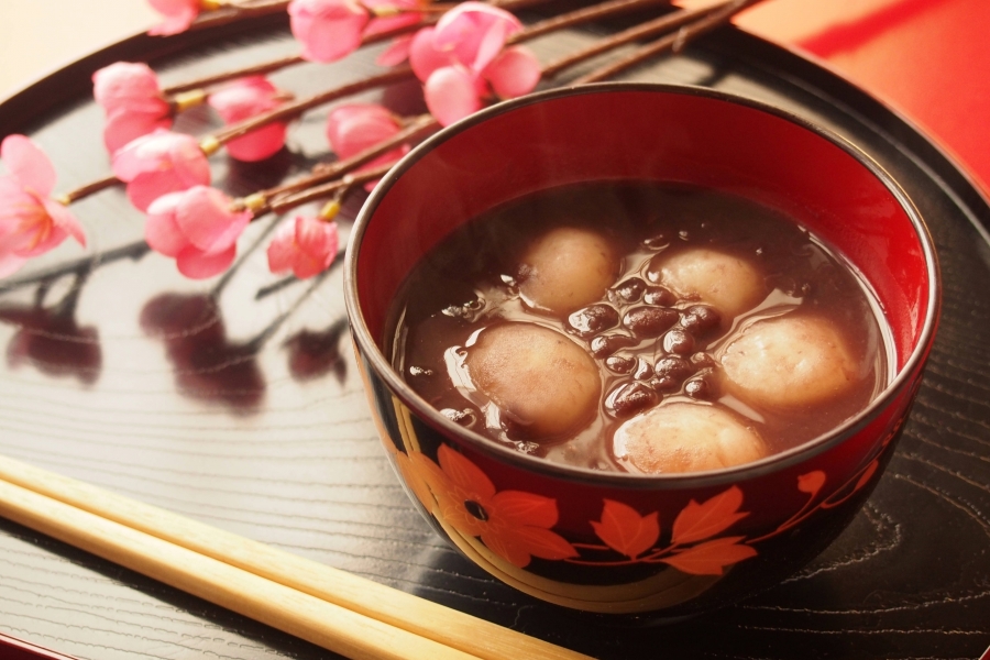 Oshikuro - Chè đậu đỏ mochi, món ăn phổ biến dịp năm mới ở Nhật Bản 